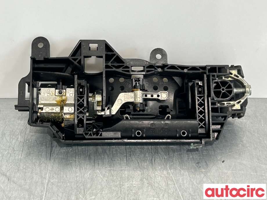 Dørhåndtak utv venstre bak til Audi A4 2015-2019 (Type V, Fase 1) (B9) (B9) (AUDI|8W0837239|8W0837811A|8W01837811A)