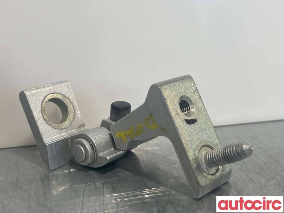 Hengsler til VW T-Cross, 2019-->>  (VOLKSWAGEN|8W0831404A)