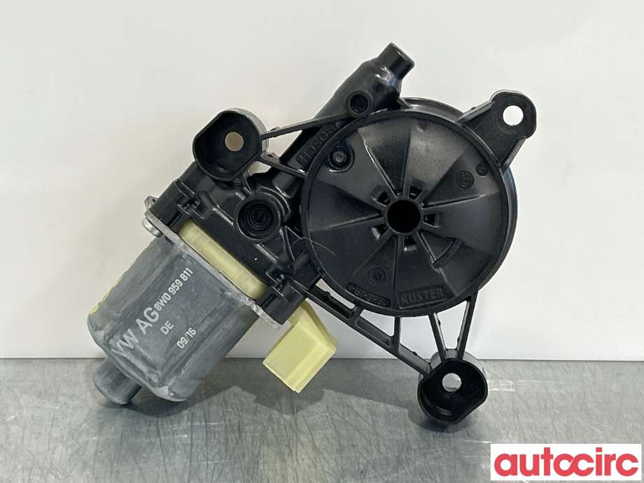 Ruteheis venstre bak til Audi A4 2015-2019 (Type V, Fase 1) (B9) (B9) (AUDI|8W0959811|0130822669)
