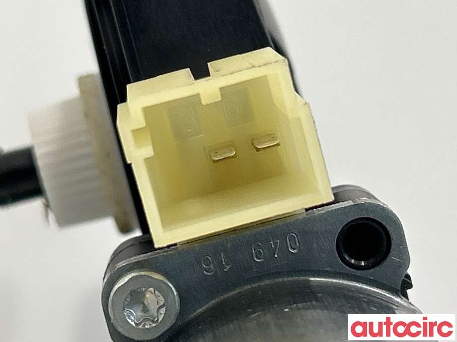 Ruteheis høyre bak til Audi A4 2015-2019 (Type V, Fase 1) (B9) (B9) (AUDI|8W0959812|0130822668)