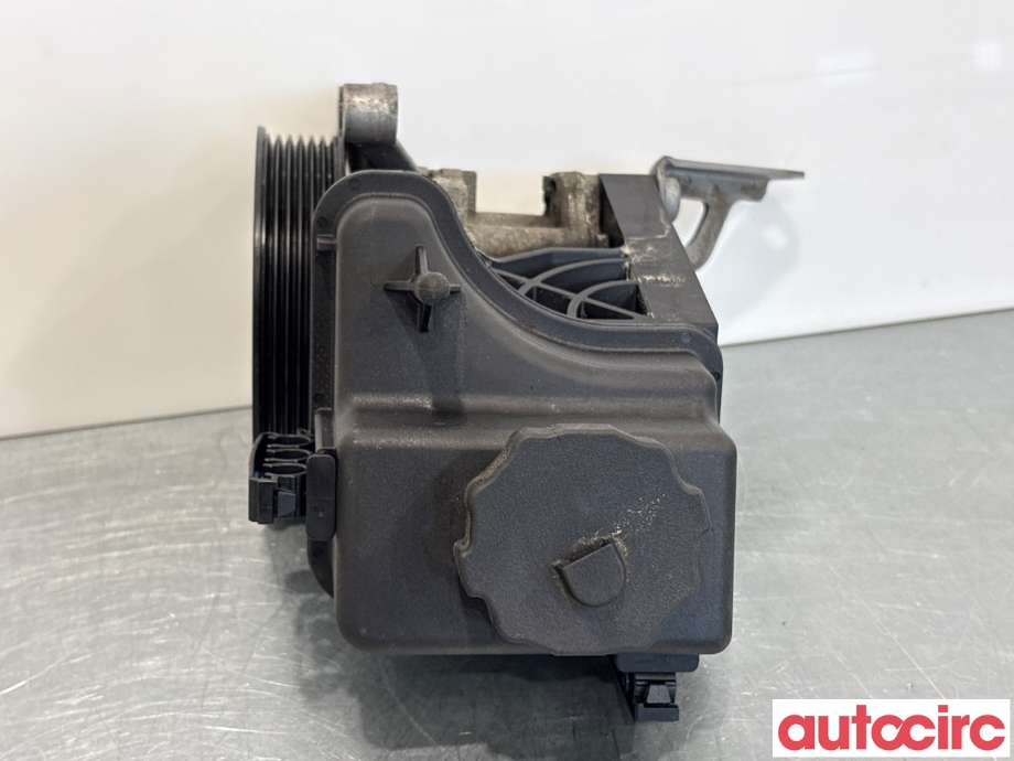 Servo pumpe mekanisk til Mercedes C-Klasse 2011-2014 (Fase 2) (W204) (W204) (MERCEDES|A0064662601|LH2115670|0064662601)