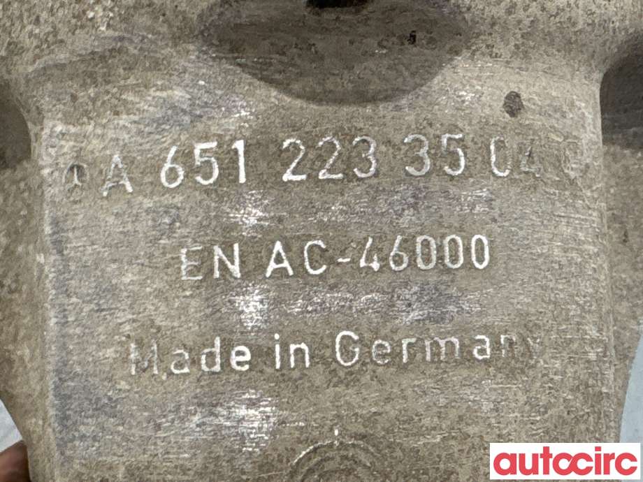 Motorfeste til Mercedes C-Klasse 2011-2014 (Fase 2) (W204) (W204) (MERCEDES|A6512233504|)