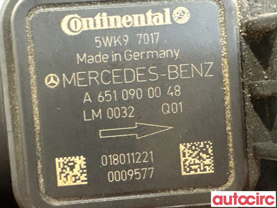 Luftmengde/luftmassemåler til Mercedes C-Klasse 2011-2014 (Fase 2) (W204) (W204) (MERCEDES|A6510900048|5WK97017)