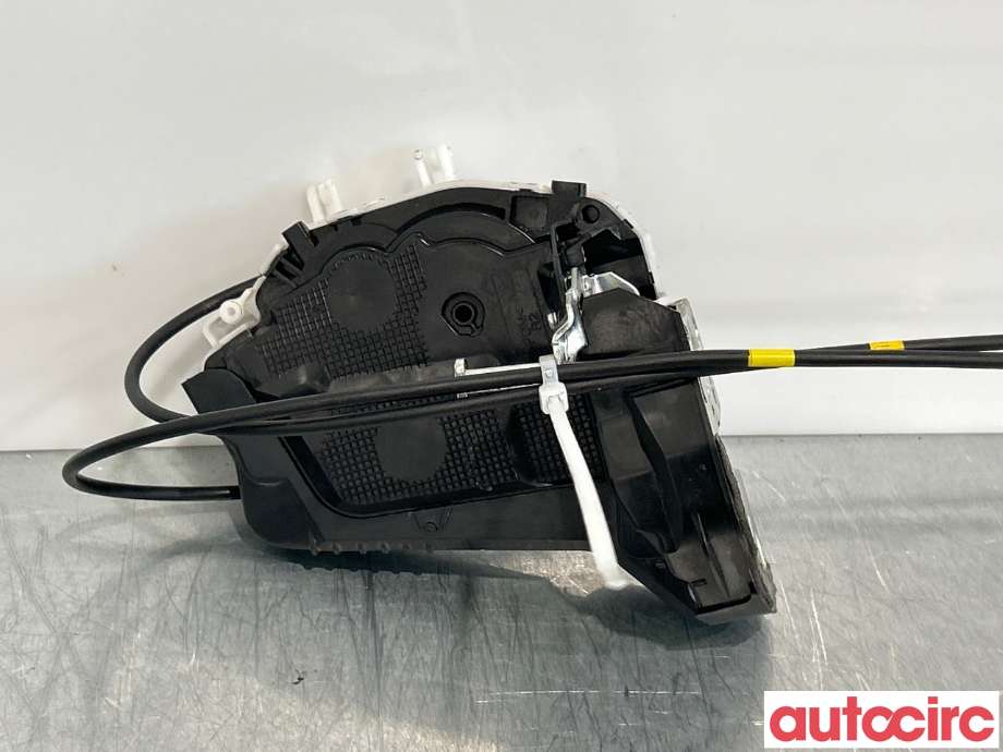 Låsekasse høyre bak til Toyota Yaris 2014-2020 (Type III, Fase 2) (TOYOTA|690500D320||Q5114110)