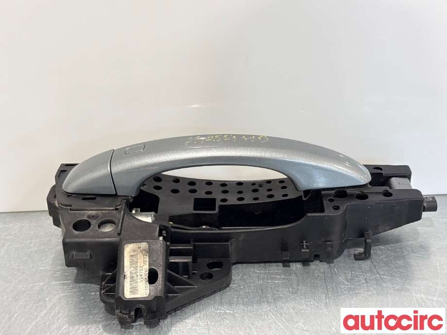 Dørhåndtak utv høyre bak til Audi A4 2007-2014 (Type IV) (B8) (B8) (AUDI|8T0837205A|242538|8T0-2837886)