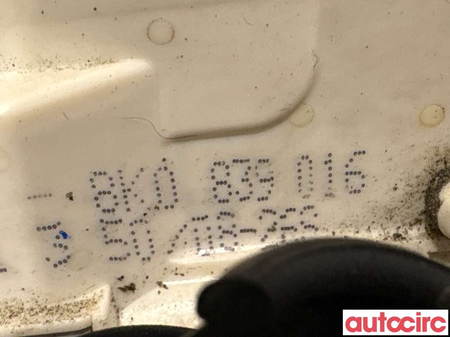 Låsekasse høyre bak til Audi A4 2007-2014 (Type IV) (B8) (B8) (AUDI|8K0839016|)