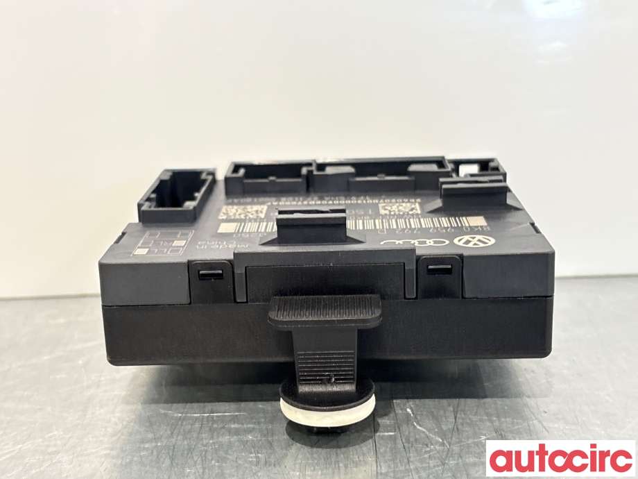 Styreenhet dør venstre foran til Audi A4 2007-2014 (Type IV) (B8) (B8) (AUDI|8K0959792H||8K0959792D)