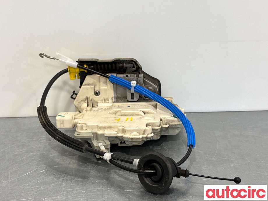 Låsekasse høyre foran til Audi A4 2007-2014 (Type IV) (B8) (B8) (AUDI|8J1837016A|)