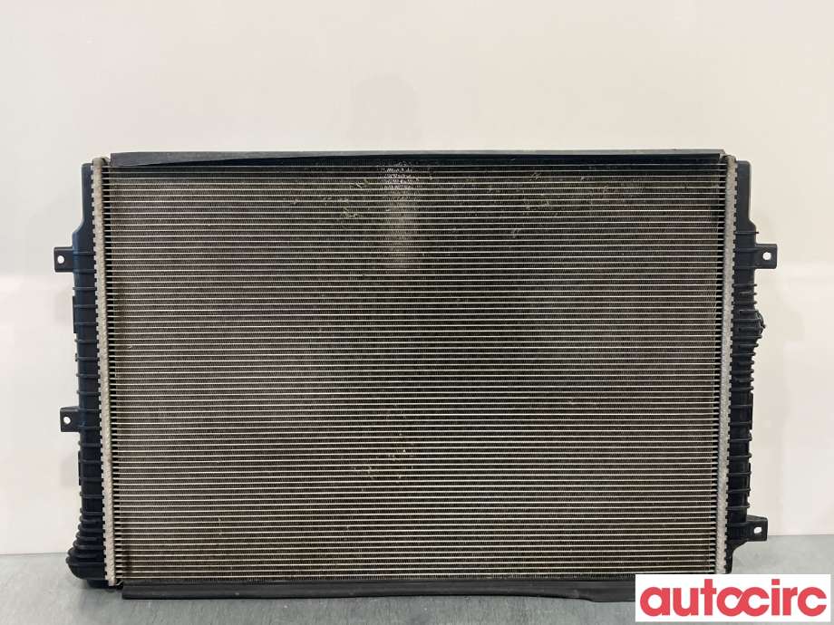 Radiator (manuell gir) til VW Caddy 2015-2020 (Type III, Fase 3)  (VOLKSWAGEN|5K0121251Q|)