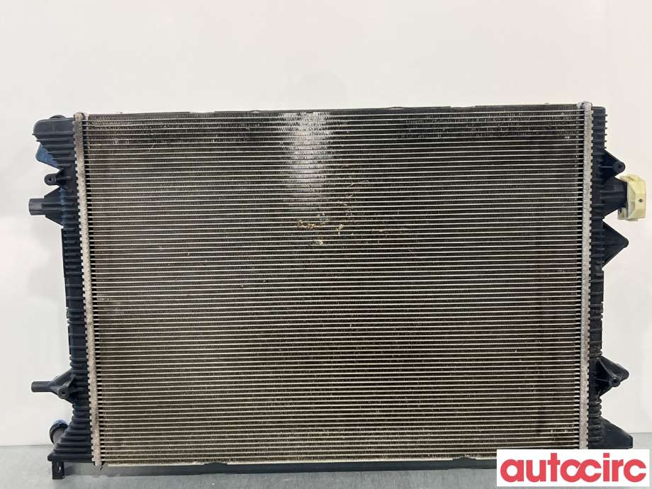Radiator (manuell gir) til VW Caddy 2015-2020 (Type III, Fase 3)  (VOLKSWAGEN|5K0121251S|)