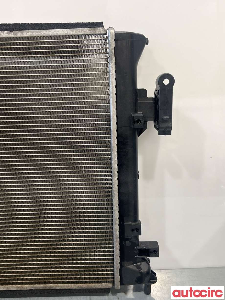 Radiator (automat gir) til Hyundai Kona 2017-2021 (Type I, Fase 1) (HYUNDAI|25310K4010|)