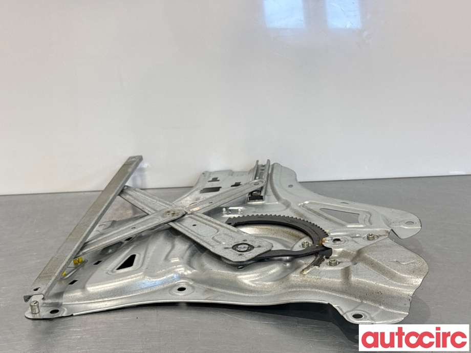 Ruteheis til Hyundai Ix35 2010-2015  (HYUNDAI|824012Y000||82470-2Y340)