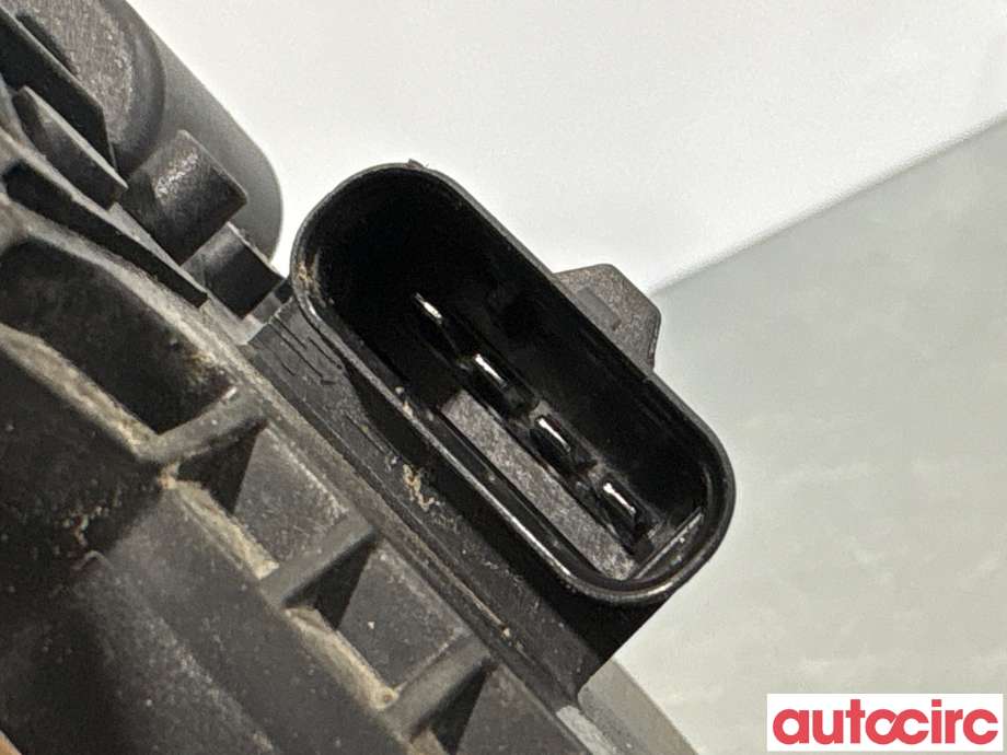Viskermotor frontrute til Mercedes C-Klasse 2011-2014 (Fase 2) (W204) (W204) (MERCEDES|A2048201040|1397220666)