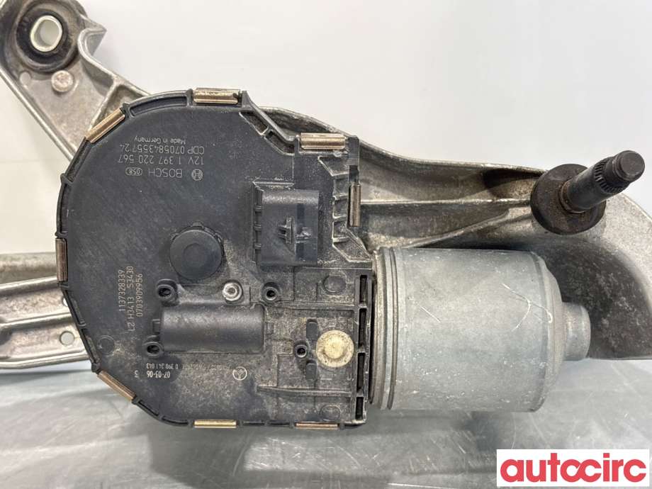 Viskermotor frontrute til Mercedes C-Klasse 2007-2011 (Fase 1) (W204) (W204) (MERCEDES|A2048201040|1397220567)