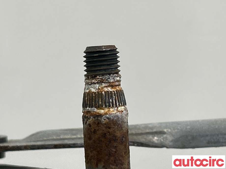 Viskermotor frontrute til Hyundai Ix35 2010-2015 (HYUNDAI|981102S000|981202S000|)