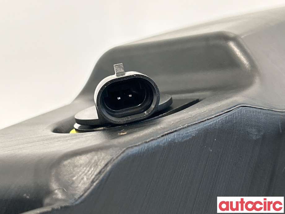 Spylertank til Tesla Model Y 2021-2024 (Type I) (TESLA|1490400-00-C|)