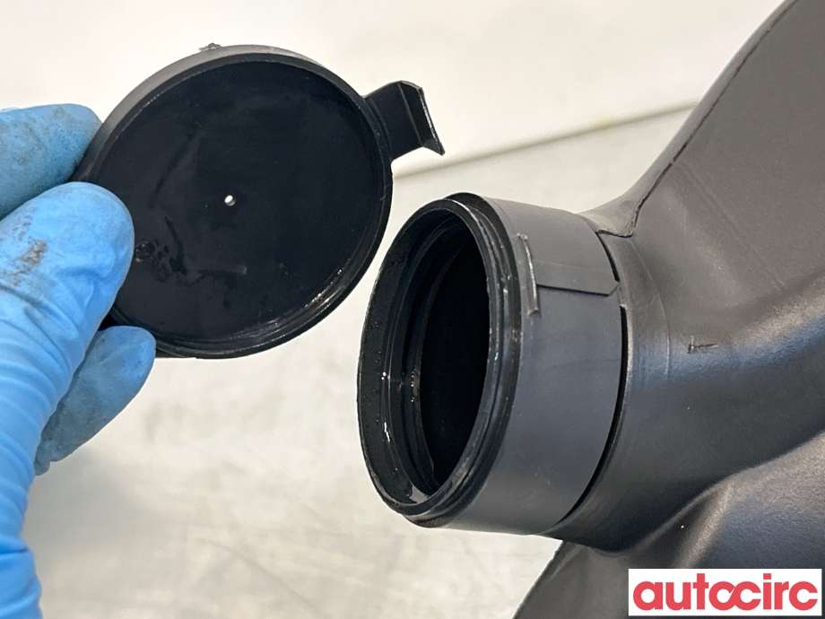Spylertank til Tesla Model Y 2021-2024 (Type I) (TESLA|1490400-00-C|)