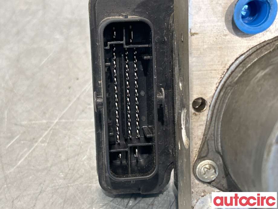 ABS sentral til Tesla Model Y 2021-2024 (Type I) (TESLA|1044746-00-A|GFB25010000FLP|1044745-10-B)