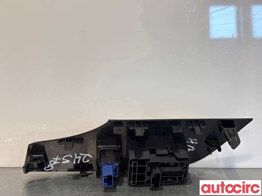 Bryter ruteheis til Toyota RAV4 2019-->> (Type V) (TOYOTA|8481012120|)