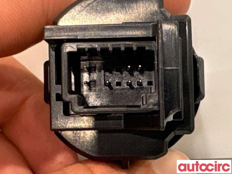 Bryter start/stopp til Toyota RAV4 2019-->> (Type V)  (TOYOTA|8961112020|)