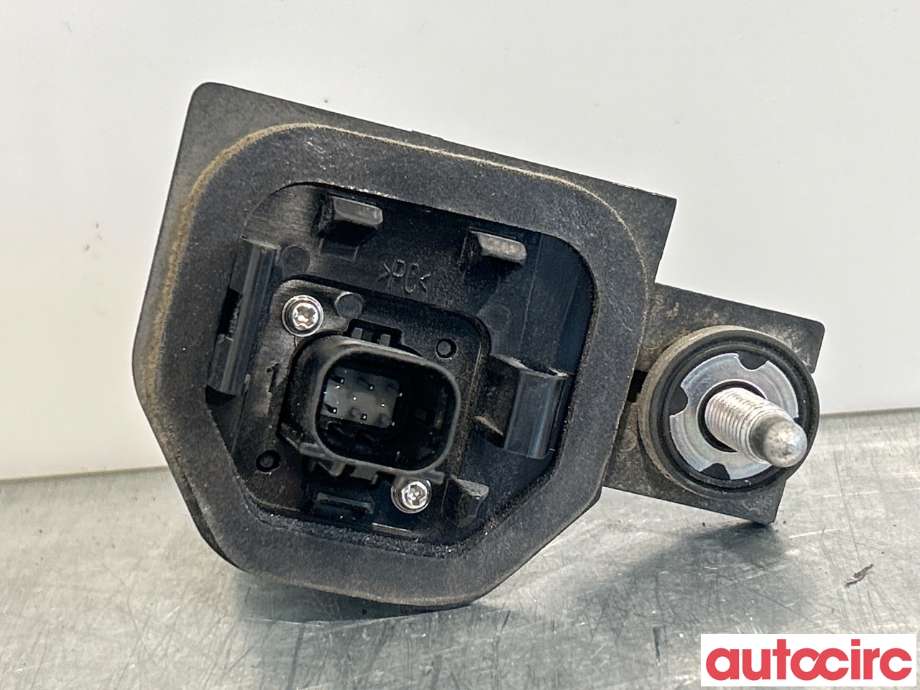 Kamera til Toyota Yaris 2014-2020 (Type III, Fase 2) (TOYOTA|867900D060|GP-KD63C7RC|86790-0D060)