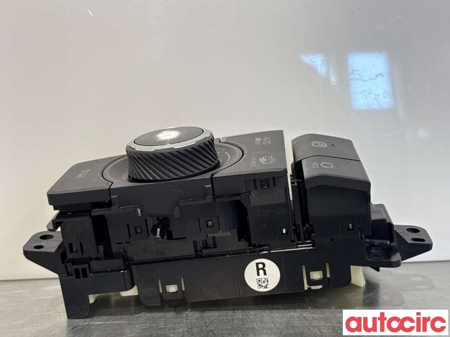 Bryter diverse til Toyota RAV4 2019-->> (Type V) (TOYOTA|8401042220|)
