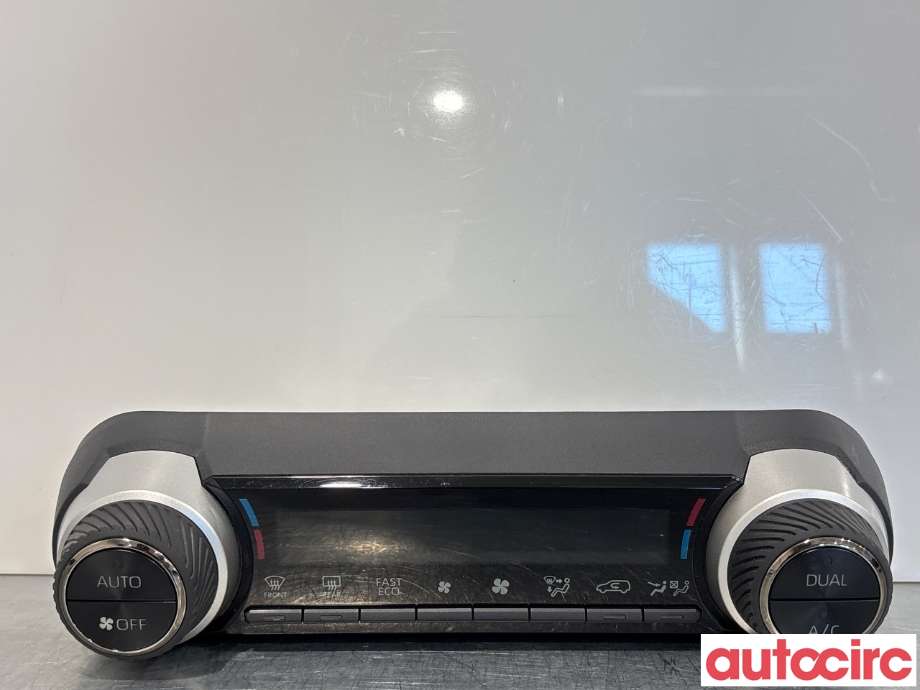 Varmeapparat betjening til Toyota RAV4, 2019-->> (Type V) (TOYOTA|5590042670)