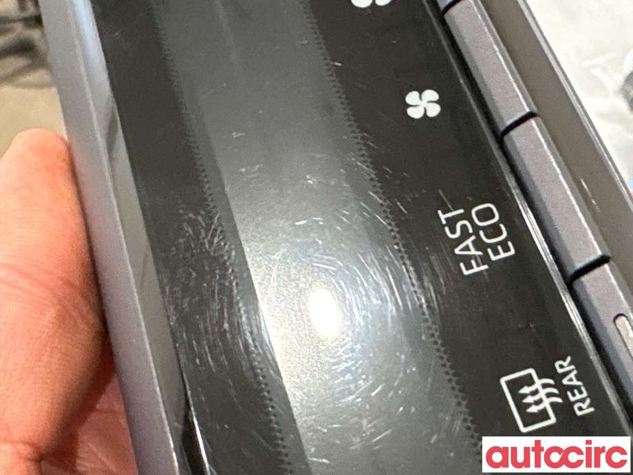 Varmeapparat betjening til Toyota RAV4 2019-->> (Type V) (TOYOTA|5590042670|)