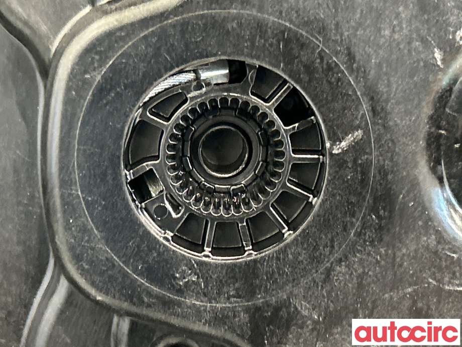 Ruteheis til Tesla Model Y 2021-2024 (Type I) (TESLA|1526801-00-G||1495509-97-E)