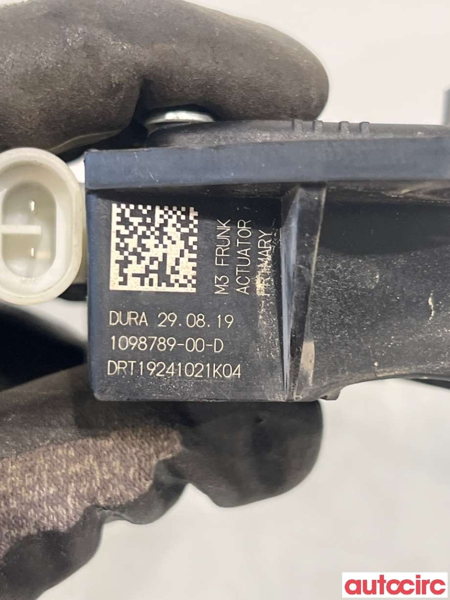 Diverse deler til Tesla Model 3 2018-2023 (Fase 1) (TESLA|1098789-00-D|)