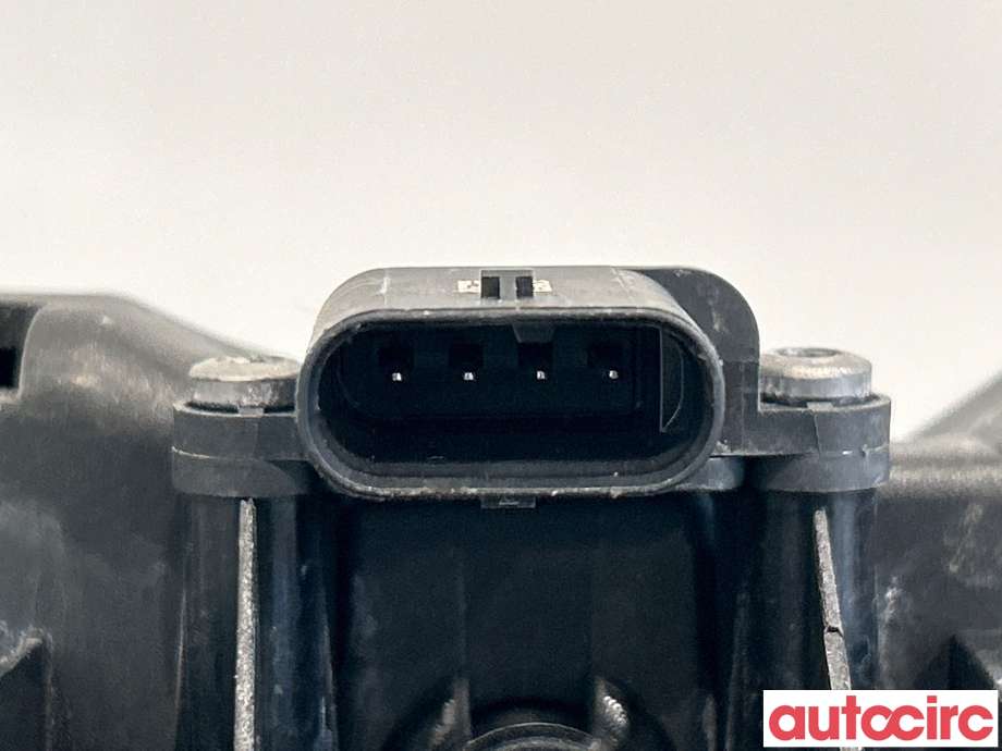Dørhåndtak utv venstre foran til Tesla Model Y 2021-2024 (Type I)  (TESLA|1528114-00-D|)
