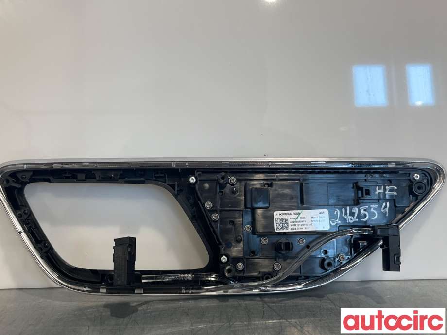 Bryter diverse til Mercedes EQE 2022-->> (MERCEDES|A2069007008)