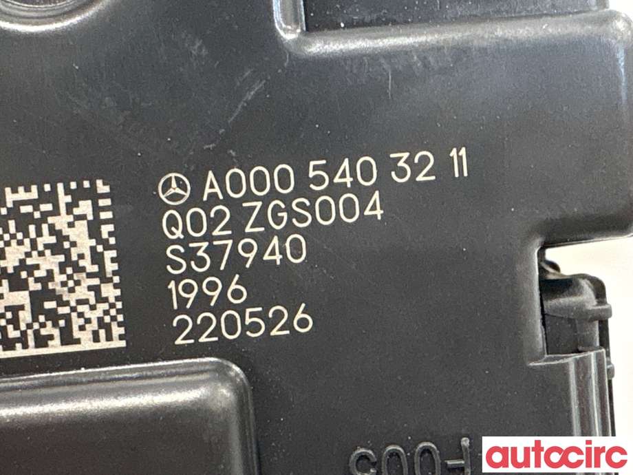 Sikringsboks til Mercedes EQE 2022-->>  (MERCEDES|A2975400441||A0005403211)