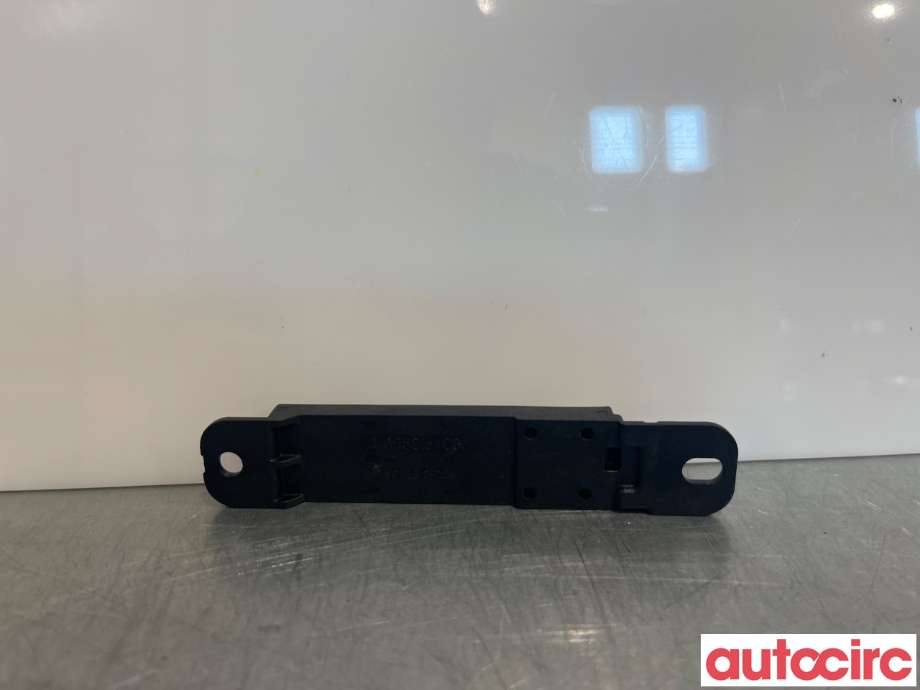 Antenne forsterker til Mercedes EQE 2022-->>  (MERCEDES|A2069056802)