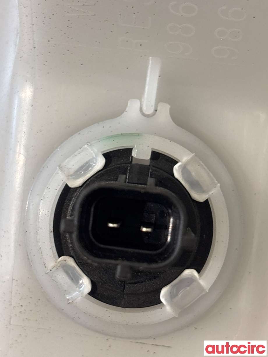Spylertank til Hyundai Ioniq 5 2021-->>  (HYUNDAI|98611GI100|)