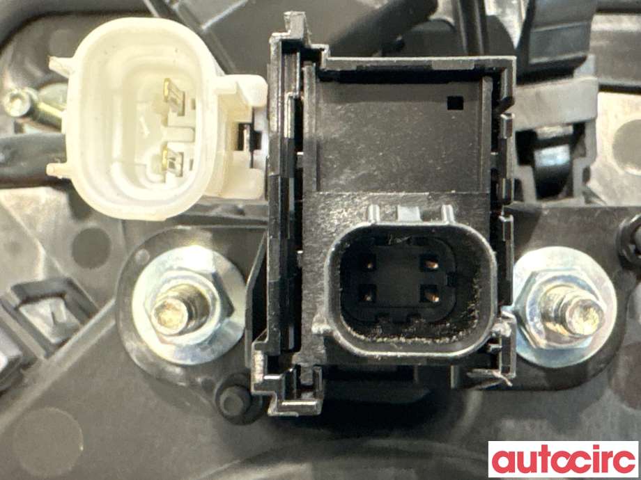Batterilader inntak/luke til Toyota RAV4 2019-->> (Type V) (TOYOTA|5840942010||5840942011)