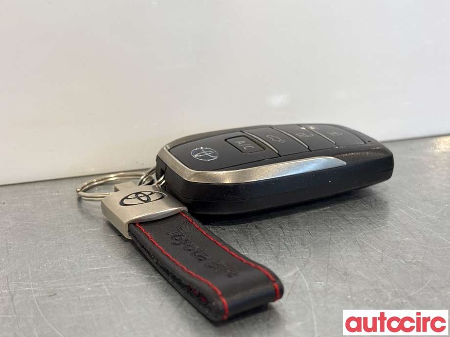 Nøkkel til Toyota RAV4 2019-->> (Type V)  (TOYOTA|8990H42420||8990H42422)
