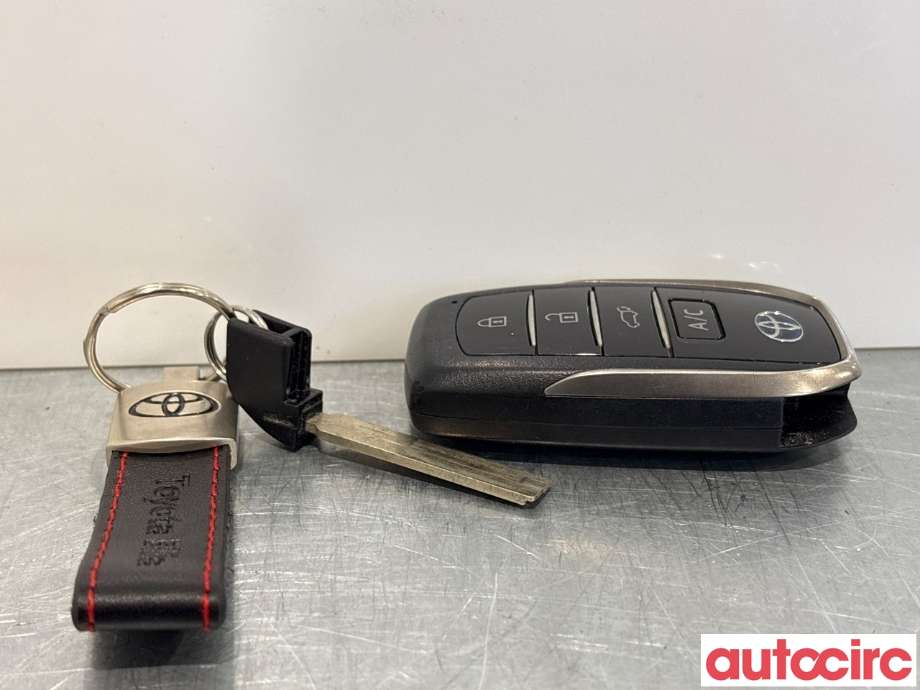 Nøkkel til Toyota RAV4 2019-->> (Type V)  (TOYOTA|8990H42420||8990H42422)