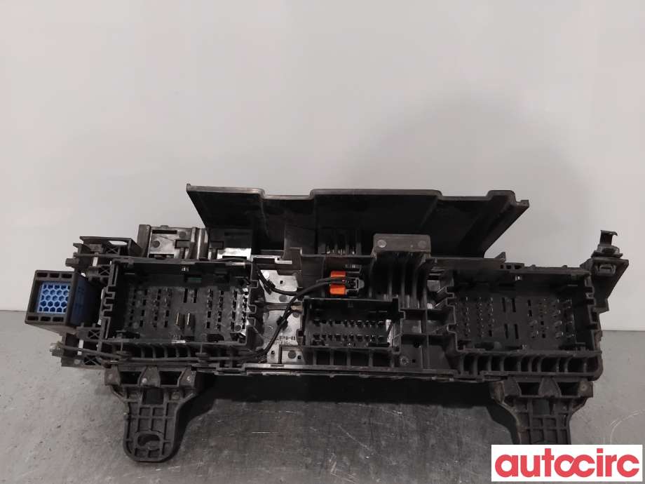 Sikringsboks til Tesla Model S 2016-2021 (Fase 2) (TESLA|1034405-00-D|)