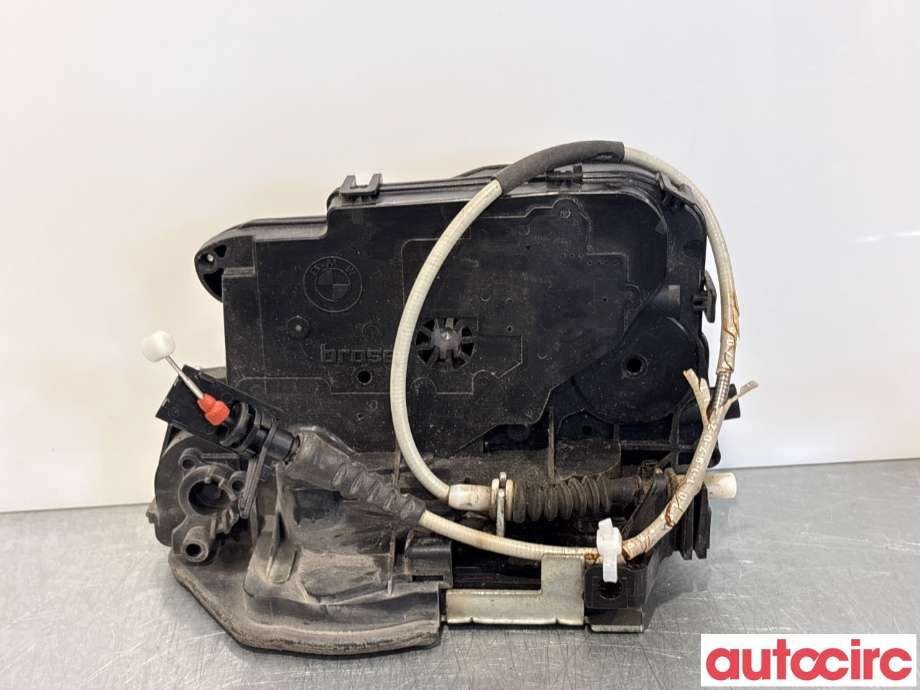Låsekasse høyre foran til BMW 3-Serie, 2005-2011 (E90/E91/E92/E93) (E90/E91/E92/E93) (BMW|51217202146)