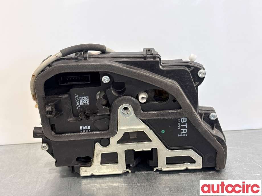 Låsekasse høyre foran til BMW 3-Serie 2005-2011 (E90/E91/E92/E93) (E90/E91/E92/E93) (BMW|51217202146||7059974)