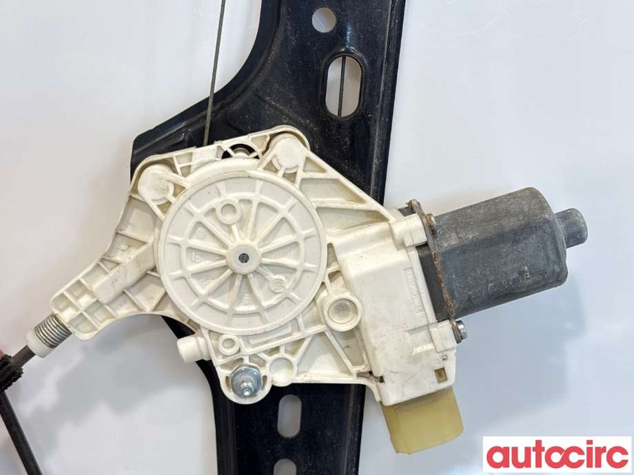 Ruteheis høyre foran til BMW 3-Serie 2005-2011 (E90/E91/E92/E93) (E90/E91/E92/E93) (BMW|67626927028|0130822227|6927028)
