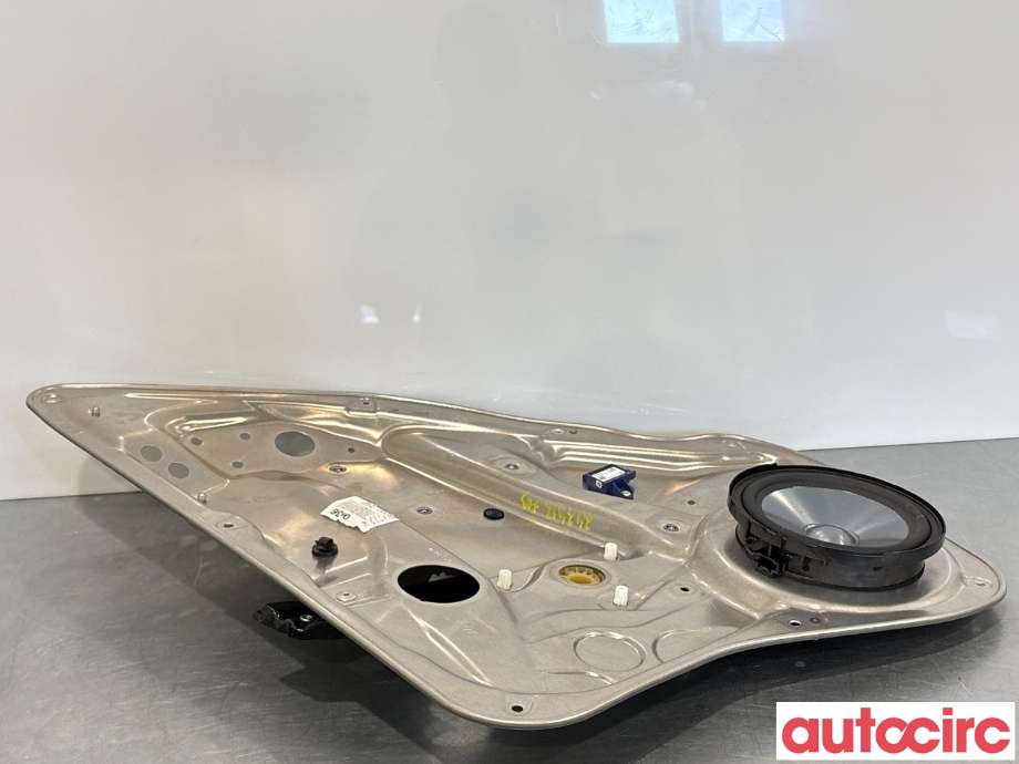 Ruteheis til Mercedes E-Klasse 2009-2013 (Fase 1) (W212) (W212) (MERCEDES|A2127301879|977288-104|)