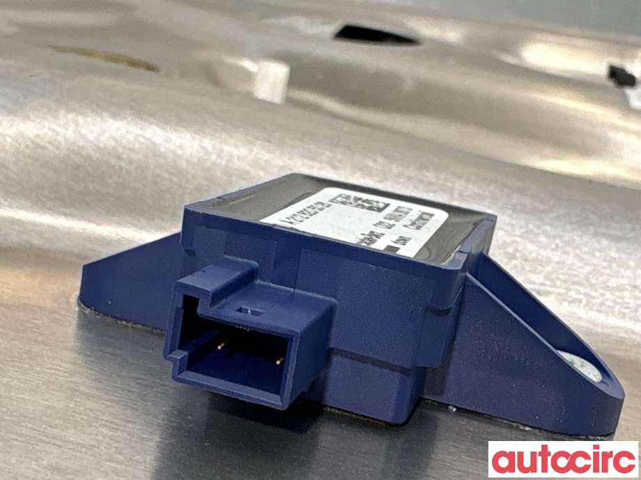 Ruteheis til Mercedes E-Klasse 2009-2013 (Fase 1) (W212) (W212) (MERCEDES|A2127301879|977288-104|)