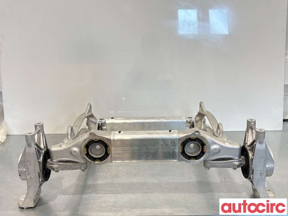 Motorfeste til Mercedes EQE 2022-->>  (MERCEDES|A2973452900||A2973330500)