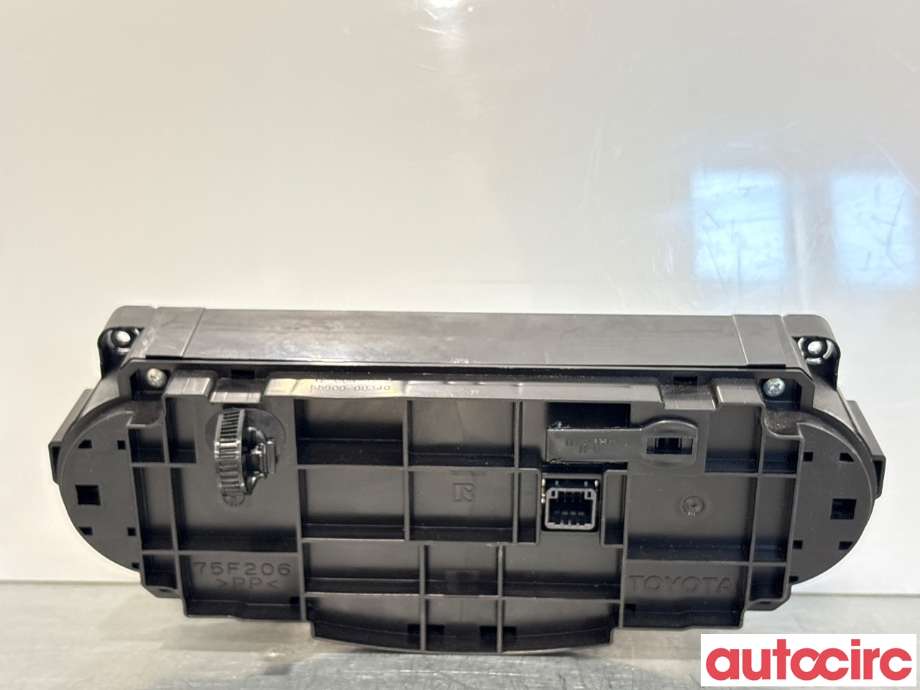 Varmeapparat betjening til Toyota Yaris 2012-2014 (Type III, Fase 1)  (TOYOTA|559000D340C0||55900-0D340)