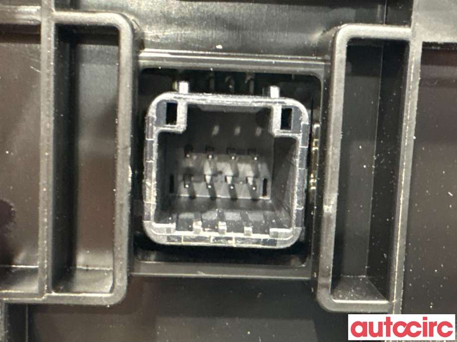 Varmeapparat betjening til Toyota Yaris 2012-2014 (Type III, Fase 1)  (TOYOTA|559000D340C0||55900-0D340)