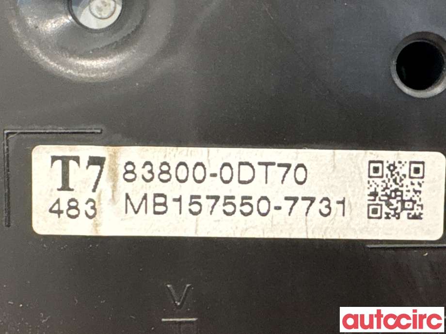 Instrumentpanel til Toyota Yaris 2012-2014 (Type III, Fase 1) (TOYOTA|838000DT70|MB157550-7731|83800-0DT70)