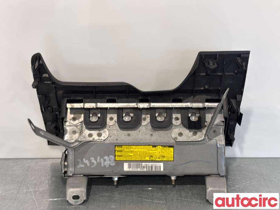 Airbag kne til Toyota Yaris 2012-2014 (Type III, Fase 1) (TOYOTA|739000D030C0||739000D031C0)