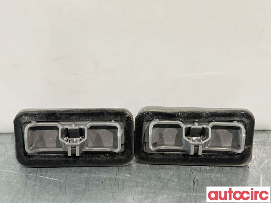 Skiltlys til Toyota RAV4 2019-->> (Type V)  (TOYOTA|8120433030|)